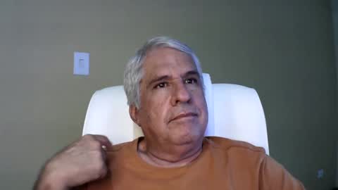 Snapshot of grisa01 chatting on February 7, 2025, 6:45 pm grisa01 online show from February 7, 2025, 6:45 pm