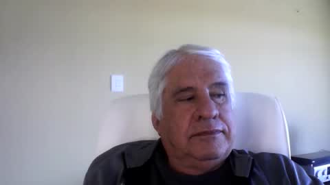 grisa01 online show from November 26, 2025, 12:28 pm