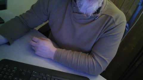 Snapshot of grooce_sub chatting on January 19, 2025, 1:55 pm Grooce online show from January 19, 2025, 1:55 pm