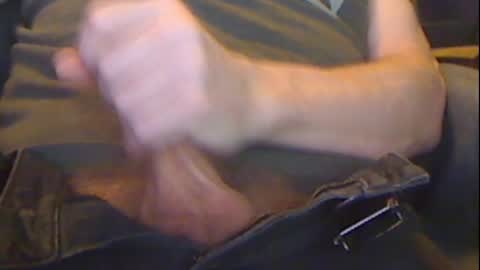 Snapshot of gruhahn chatting on January 21, 2025, 11:34 pm DankMess online show from January 21, 2025, 11:34 pm