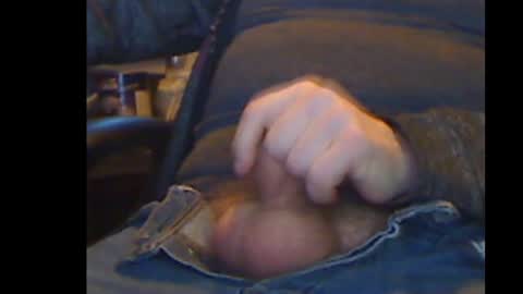 Snapshot of gruhahn chatting on October 28, 2025, 8:22 pm DankMess online show from October 28, 2025, 8:22 pm