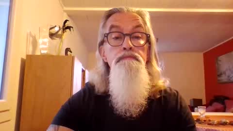 Grybear online show from March 9, 2026, 7:34 am