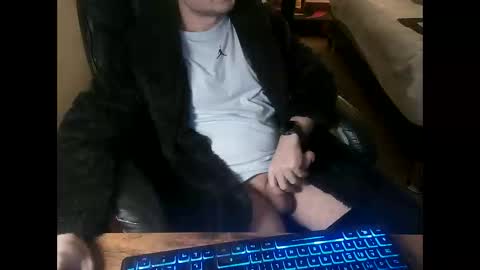 Gizzy online show from November 16, 2025, 8:14 pm