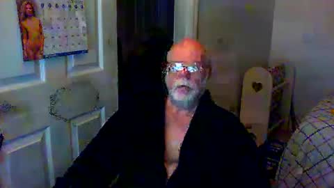 Snapshot of gtnolder60 chatting on January 4, 2025, 3:50 am Gary online show from January 4, 2025, 3:50 am