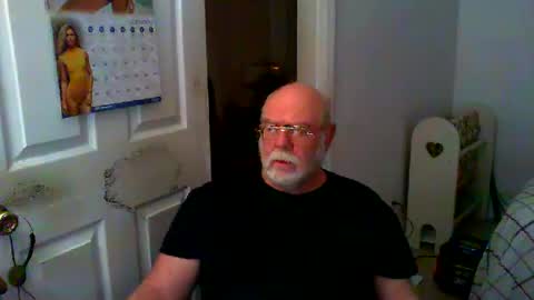 Snapshot of gtnolder60 chatting on January 28, 2025, 10:12 pm Gary online show from January 28, 2025, 10:12 pm