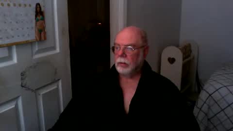 Snapshot of gtnolder60 chatting on February 9, 2025, 12:08 pm Gary online show from February 9, 2025, 12:08 pm