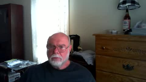 Gary online show from April 1, 2026, 4:04 pm