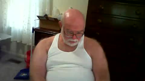 Snapshot of gtnolder60 chatting on July 4, 2026, 12:28 am Gary online show from July 4, 2026, 12:28 am