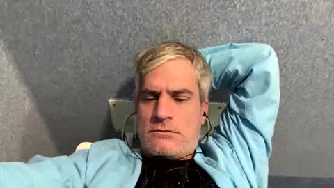 guardiannif_ online show from September 22, 2025, 1:35 pm