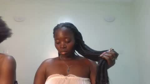 gud_lunah1 online show from June 25, 2026, 10:53 am