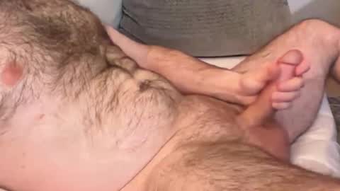 Snapshot of guill262 chatting on February 5, 2026, 4:50 am Guill262 online show from February 5, 2026, 4:50 am