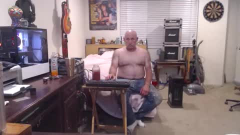 Mario online show from December 1, 2025, 11:15 am