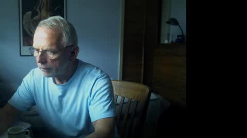 Snapshot of gulfcoast1952 chatting on January 6, 2026, 5:27 pm Roy online show from January 6, 2026, 5:27 pm