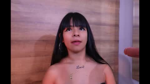 gummyluv online show from December 4, 2025, 8:06 pm