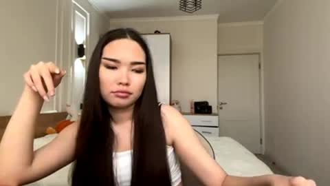 Snapshot of gussietackitt chatting on May 31, 2026, 11:39 am Alana online show from May 31, 2026, 11:39 am