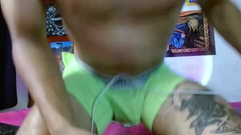 Snapshot of guts_x chatting on September 25, 2025, 2:04 am Guts online show from September 25, 2025, 2:04 am