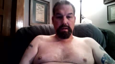 Snapshot of guy4fun8 chatting on December 6, 2024, 6:04 am guy4fun8 online show from December 6, 2024, 6:04 am