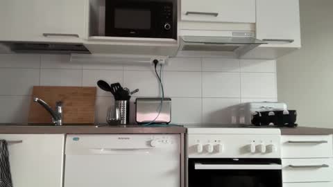 Snapshot of guyfromfinland1981 chatting on November 22, 2025, 7:51 am NaughtyFitHusband online show from November 22, 2025, 7:51 am