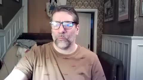 Snapshot of guyute42 chatting on March 9, 2026, 10:47 pm Guy Forget online show from March 9, 2026, 10:47 pm