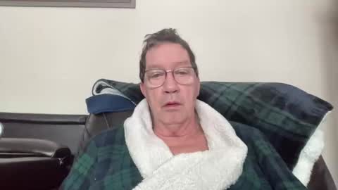 gwashere4u online show from February 3, 2025, 1:08 pm