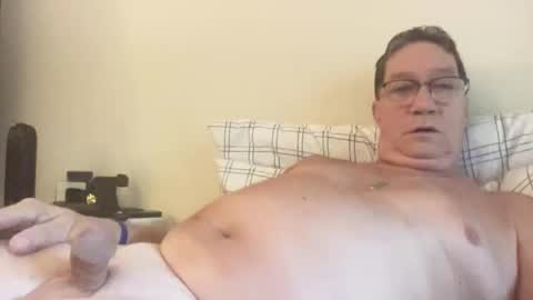 gwashere4u online show from October 12, 2025, 1:43 pm