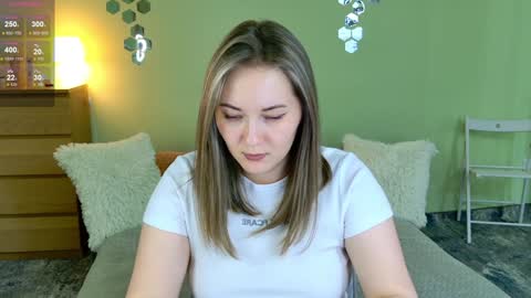 Snapshot of gwen_lady chatting on January 9, 2025, 4:06 pm Sweety Kitty online show from January 9, 2025, 4:06 pm