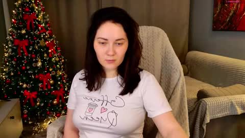 Sweety Kitty online show from December 5, 2025, 7:10 pm