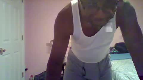 gyesaw1970 online show from September 18, 2025, 4:58 am