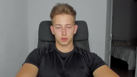 Oliver online show from October 1, 2025, 10:38 pm