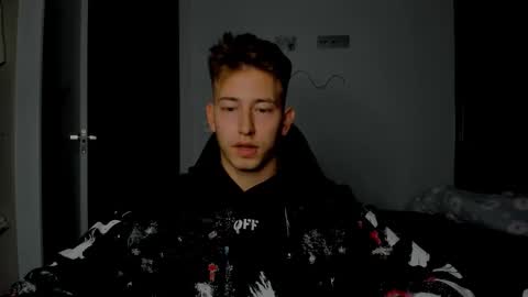 Snapshot of gym_alpha chatting on February 24, 2026, 11:47 pm Oliver online show from February 24, 2026, 11:47 pm