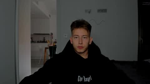 Snapshot of gym_alpha chatting on March 1, 2026, 2:52 pm Oliver online show from March 1, 2026, 2:52 pm