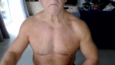 Gymguy online show from December 17, 2024, 11:17 am