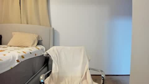 Snapshot of gymjock22 chatting on December 22, 2024, 9:31 pm GymJock22 online show from December 22, 2024, 9:31 pm