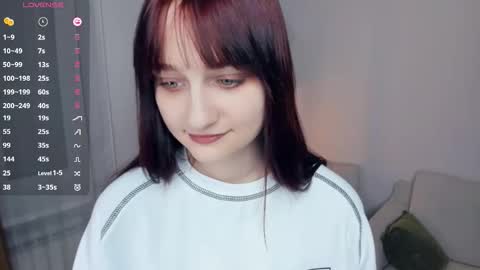 Kelly  Lilly online show from January 7, 2026, 8:55 pm