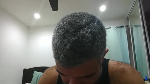 h0nest84 online show from October 9, 2025, 5:49 am