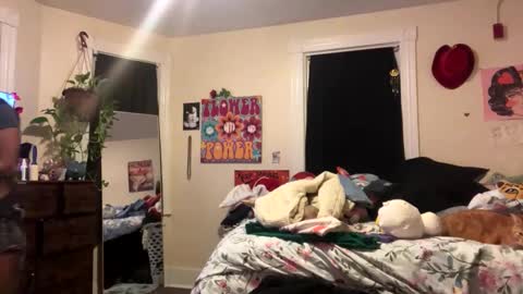 h9neybunny2000 online show from March 1, 2025, 2:37 am