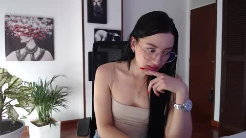 Hera online show from September 24, 2025, 12:52 pm