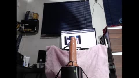 Snapshot of h_flex_cam chatting on November 5, 2025, 12:27 pm Flex Cam online show from November 5, 2025, 12:27 pm