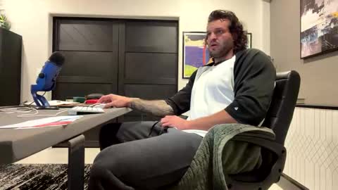 h_weston1213 online show from May 29, 2026, 3:26 am