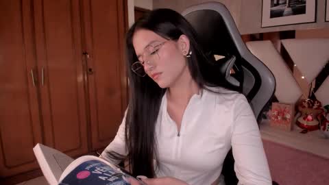 haathorx online show from December 14, 2025, 10:25 pm