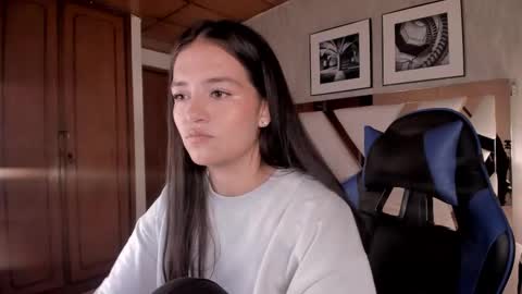 Snapshot of haathorx chatting on February 8, 2026, 6:33 pm haathorx online show from February 8, 2026, 6:33 pm