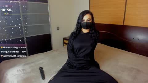 Snapshot of habibi_moon chatting on December 20, 2024, 5:36 am Linda online show from December 20, 2024, 5:36 am