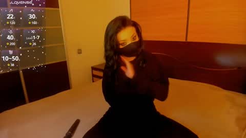 Snapshot of habibi_moon chatting on February 23, 2025, 11:11 am Linda online show from February 23, 2025, 11:11 am