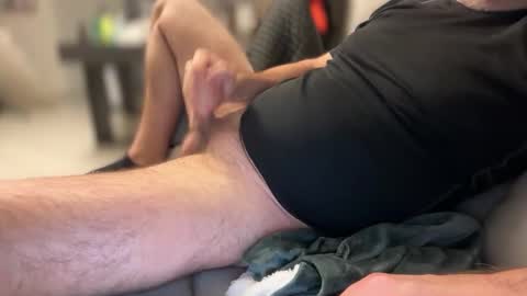 hachikofr online show from November 28, 2025, 4:31 pm