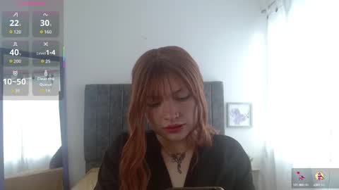 Snapshot of hadde01 chatting on October 7, 2025, 12:35 pm Hadde online show from October 7, 2025, 12:35 pm