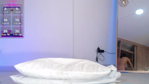  HADE ROSSE  online show from April 3, 2026, 2:04 pm