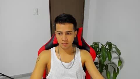 Snapshot of hades_horny_ chatting on April 6, 2026, 12:52 am hades_horny_ online show from April 6, 2026, 12:52 am