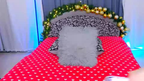 Snapshot of hailey_pirs chatting on February 21, 2026, 7:53 am hailey_pirs online show from February 21, 2026, 7:53 am