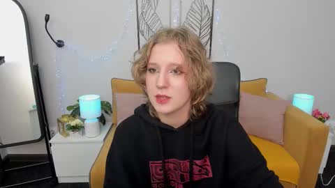 Hailey online show from September 18, 2025, 8:49 am