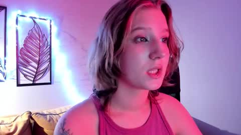 Hailey online show from November 30, 2025, 9:35 am